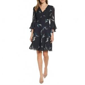 NEW CLASSIQUES ENTIE bell sleeve a-line print silk floral print dress in multico